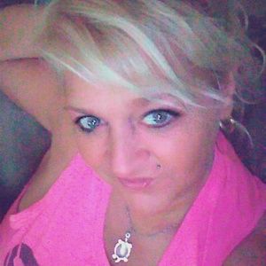 Meet your Posher, Myra